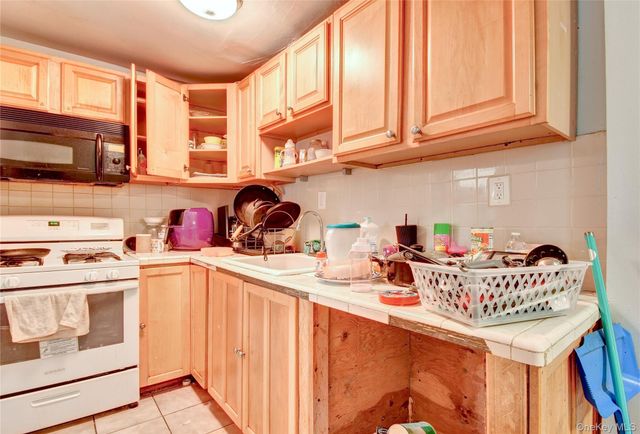 114 W Parmenter Street, Newburgh, NY 12550