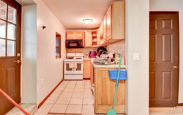 114 W Parmenter Street, Newburgh, NY 12550