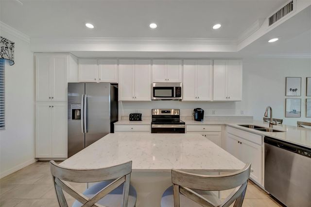 17902 GAWTHROP DRIVE 104, Bradenton, FL 34211