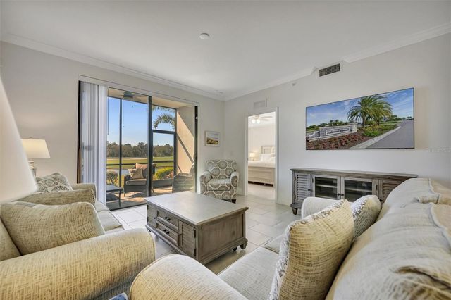 17902 GAWTHROP DRIVE 104, Bradenton, FL 34211