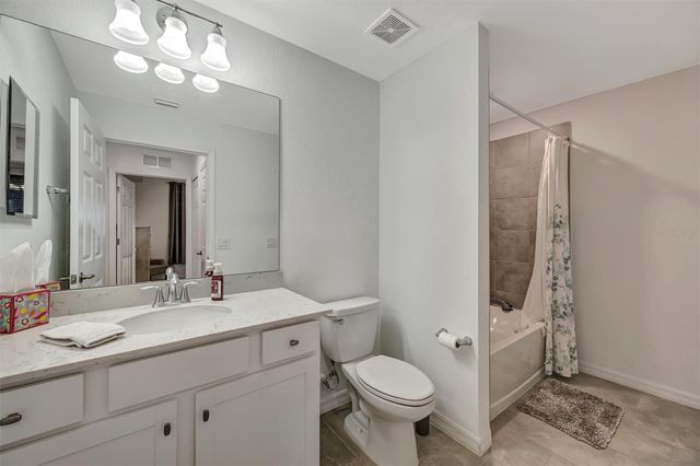 17902 GAWTHROP DRIVE 104, Bradenton, FL 34211