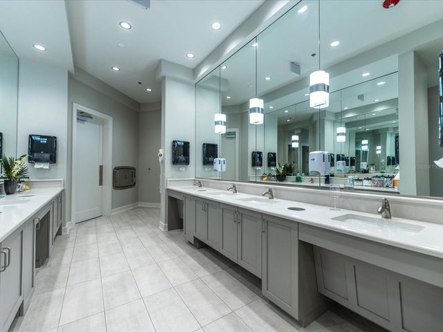 17902 GAWTHROP DRIVE 104, Bradenton, FL 34211