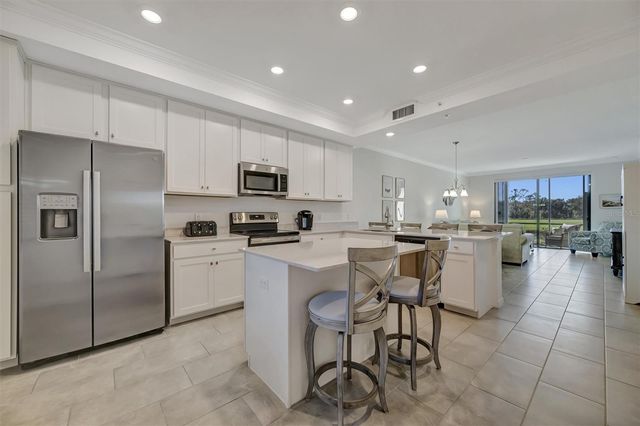 17902 GAWTHROP DRIVE 104, Bradenton, FL 34211