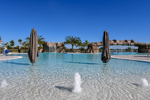 17902 GAWTHROP DRIVE 104, Bradenton, FL 34211