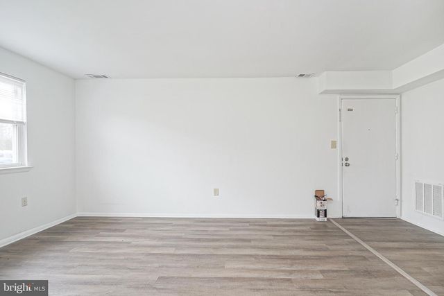 10--3 FLORENCE TOLLGATE PL, Burlington, NJ 08016