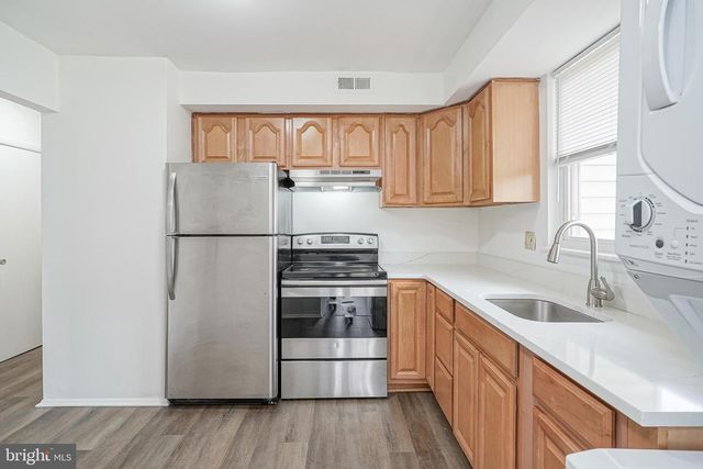 10--3 FLORENCE TOLLGATE PL, Burlington, NJ 08016