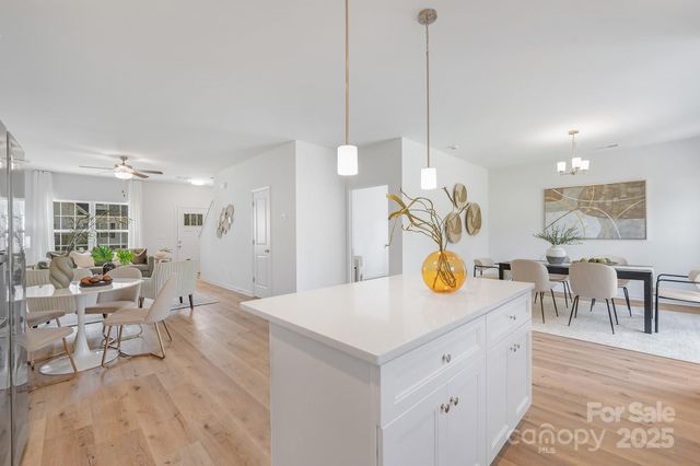 1411 Summerville Road, Charlotte, NC 28214
