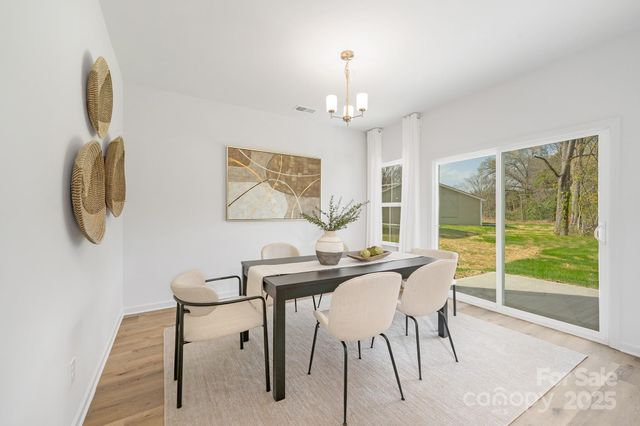 1411 Summerville Road, Charlotte, NC 28214