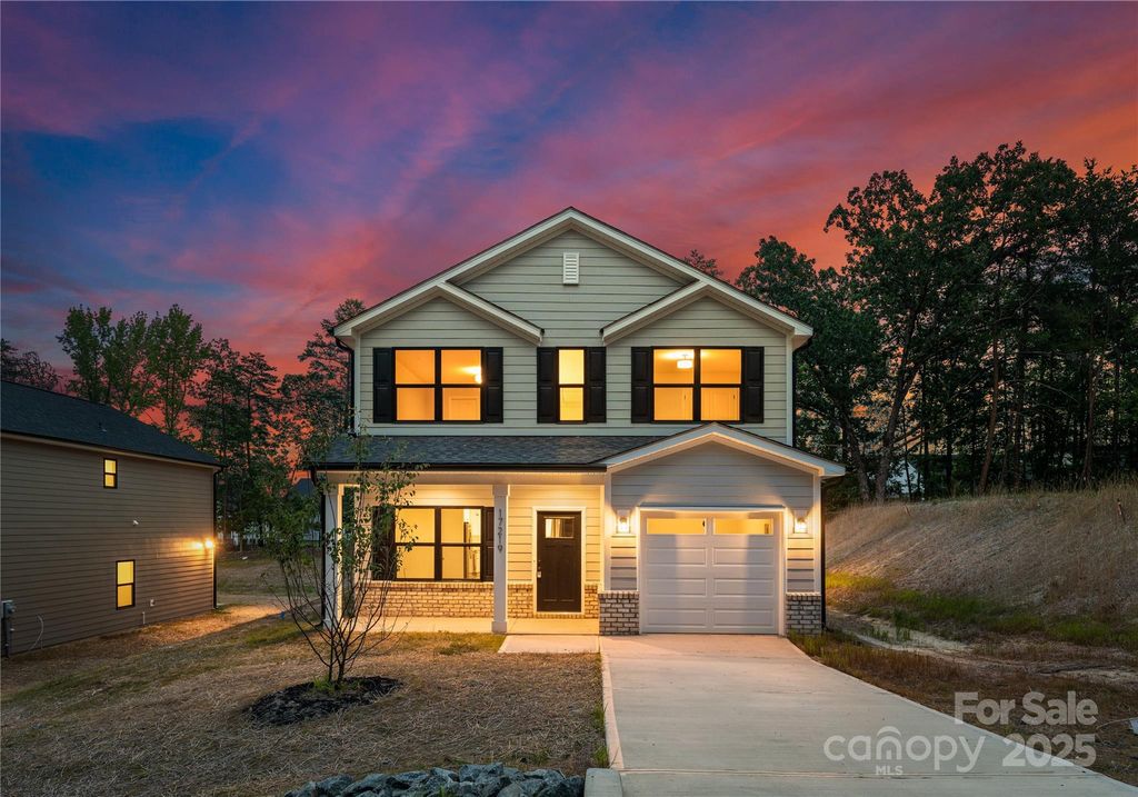 1411 Summerville Road, Charlotte, NC 28214