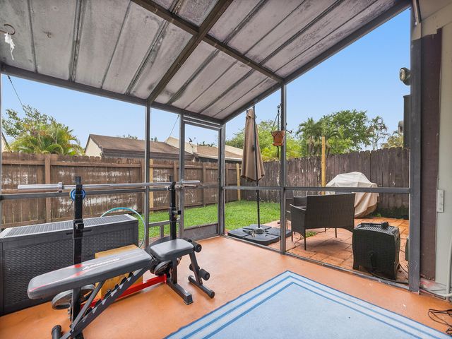 2331 Peach Court, Pembroke Pines, FL 33026