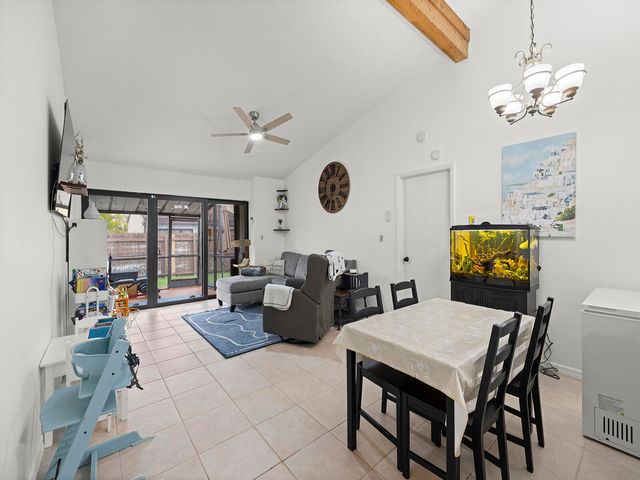 2331 Peach Court, Pembroke Pines, FL 33026