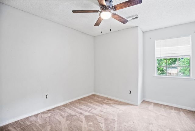 22 S Rain Forest Court, The Woodlands, TX 77380