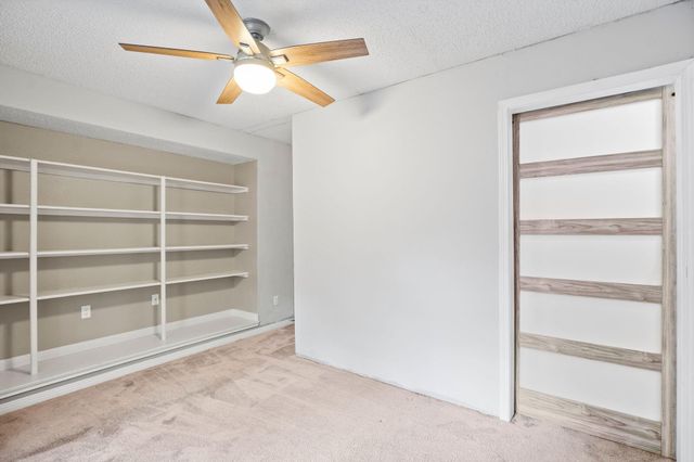 22 S Rain Forest Court, The Woodlands, TX 77380