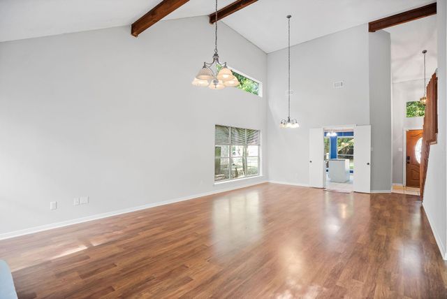 22 S Rain Forest Court, The Woodlands, TX 77380