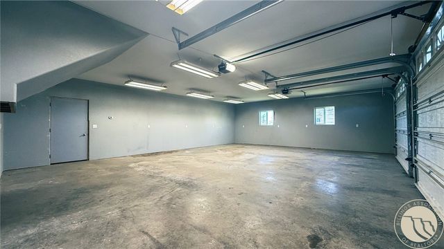 121 W Southern Avenue, Plentywood, MT 59254