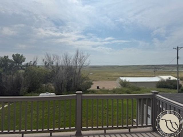 121 W Southern Avenue, Plentywood, MT 59254