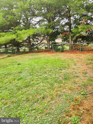 1108 ALMOND RD, Pittsgrove, NJ 08318