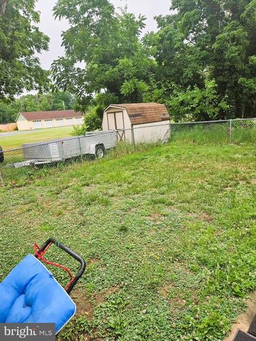 1108 ALMOND RD, Pittsgrove, NJ 08318