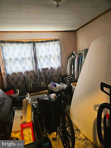 1108 ALMOND RD, Pittsgrove, NJ 08318