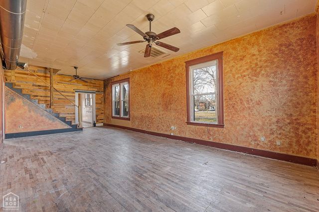 735 W Oak Avenue, Jonesboro, AR 72401