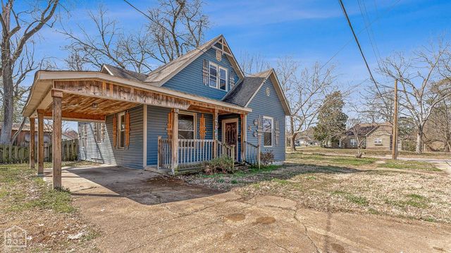 735 W Oak Avenue, Jonesboro, AR 72401