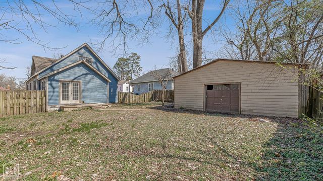 735 W Oak Avenue, Jonesboro, AR 72401
