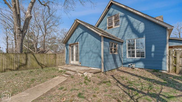 735 W Oak Avenue, Jonesboro, AR 72401