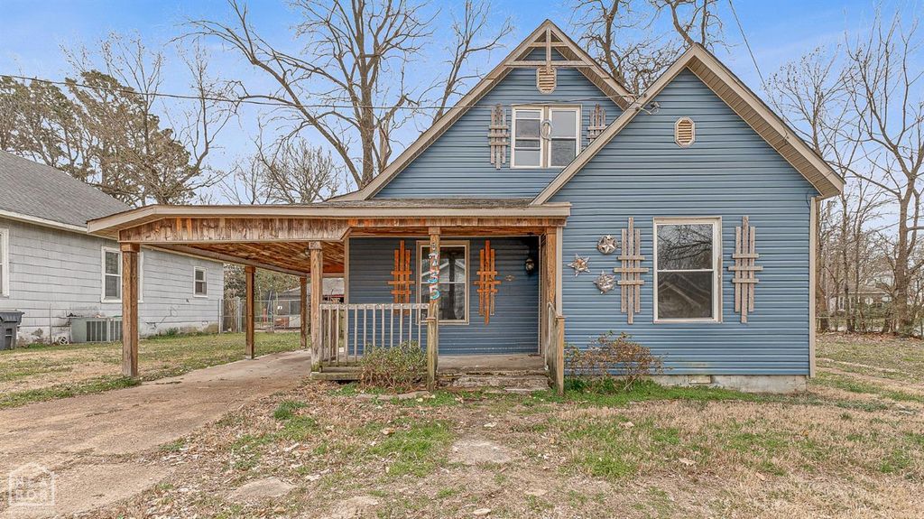 735 W Oak Avenue, Jonesboro, AR 72401