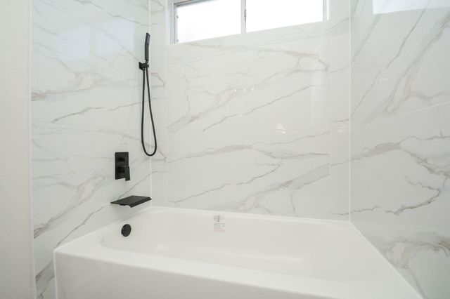 1908 Hickory Glen Drive, Missouri City, TX 77489