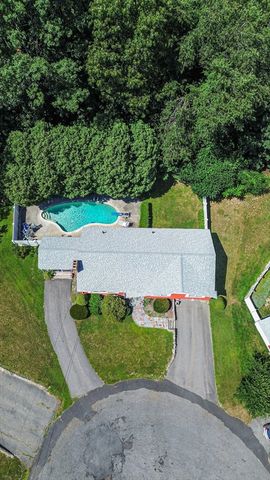 15 Norman Place, Leominster, MA 01453