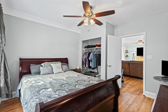 5148 N Monitor Avenue 303, Chicago, IL 60630