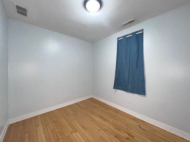 1119 W 72nd Street 2R, Chicago, IL 60621