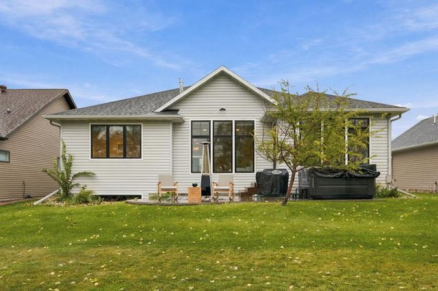 4526 65th Street S, Fargo, ND 58104