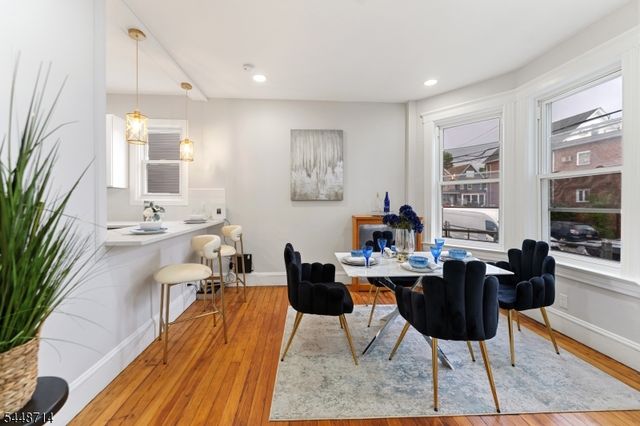 947 William St, Elizabeth City, NJ 07201