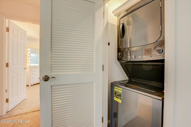 84 4th Avenue, Toms River, NJ 08757