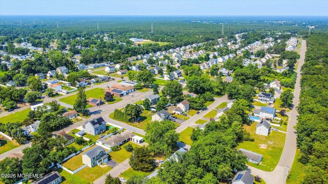 84 4th Avenue, Toms River, NJ 08757
