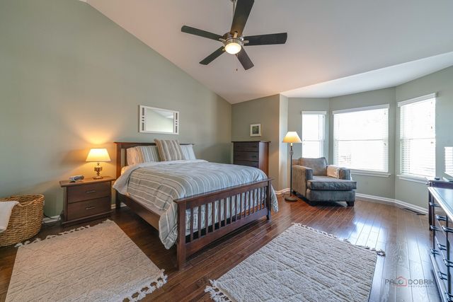 439 Pine Lake Circle, Vernon Hills, IL 60061