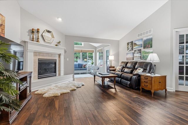 362 Round Hill Road 3, Kalamazoo, MI 49009