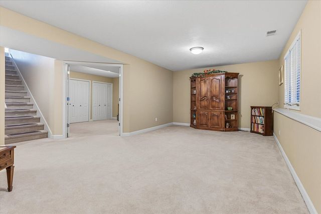 362 Round Hill Road 3, Kalamazoo, MI 49009