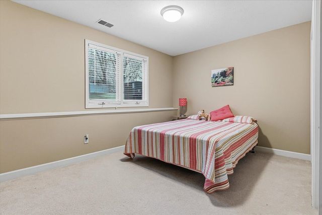 362 Round Hill Road 3, Kalamazoo, MI 49009