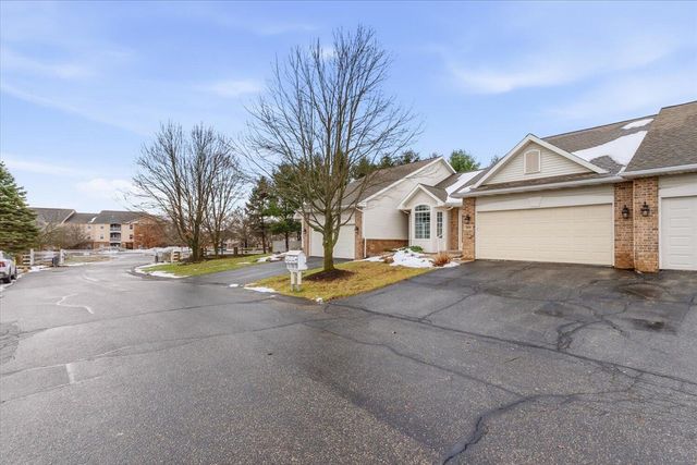 362 Round Hill Road 3, Kalamazoo, MI 49009