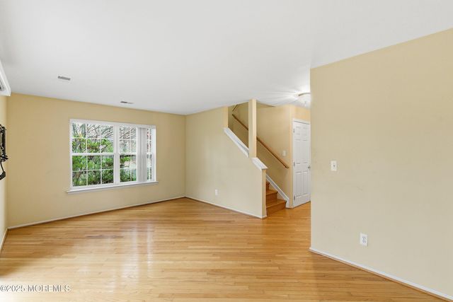 501 Horizon Drive, Toms River, NJ 08755