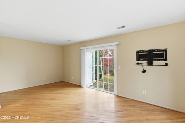 501 Horizon Drive, Toms River, NJ 08755