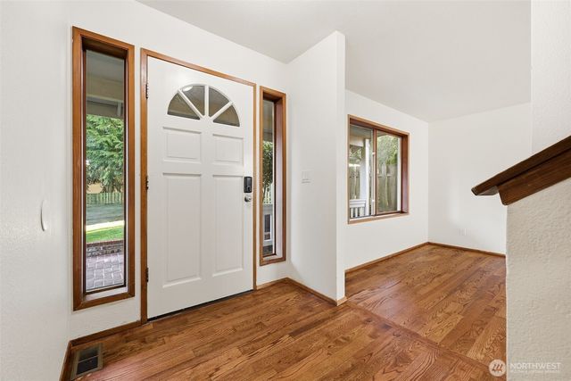 15931 22nd Avenue SW, Burien, WA 98166