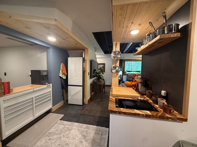 2731 ALASKA RANGE, Fairbanks, AK 99709