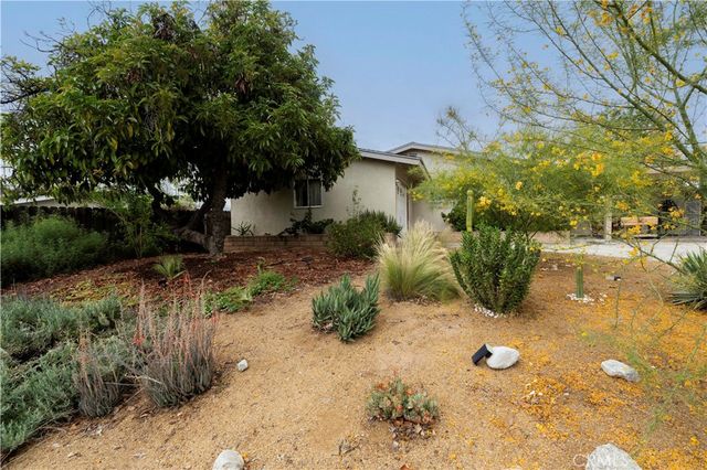 25 Dale Lane, Redlands, CA 92373