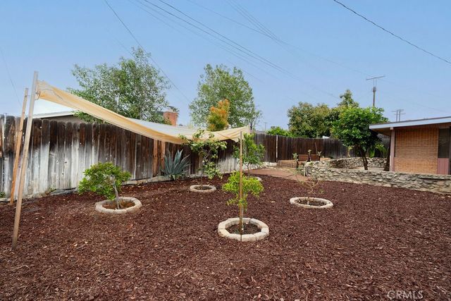 25 Dale Lane, Redlands, CA 92373