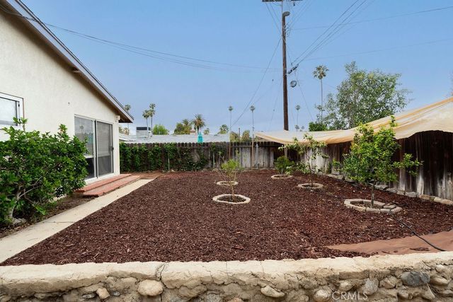 25 Dale Lane, Redlands, CA 92373