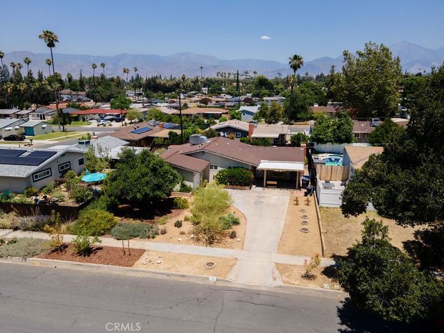 25 Dale Lane, Redlands, CA 92373