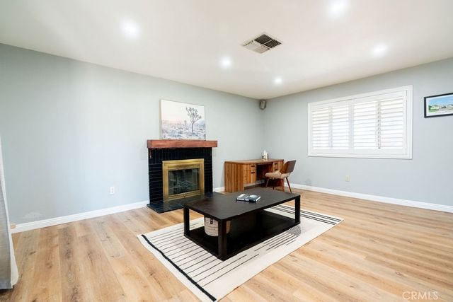 25 Dale Lane, Redlands, CA 92373